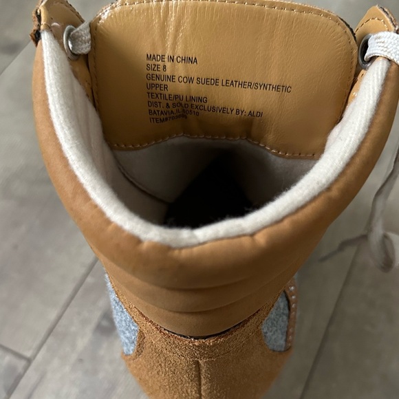 Serra Wedge Hiking Bootie Cow Suede Leather Tan/Gray Womens Size 8 Never Worn - Picture 14 of 14